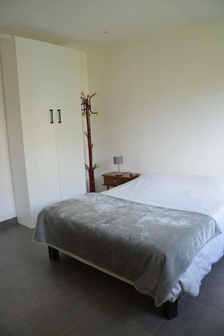 Grand Studio Independant Avec Jardin 古桑维尔 外观 照片